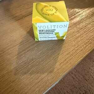 Volition Dewy Avocado Replenishing Moisturizer - Yellow/Green Box